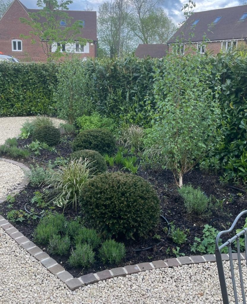 Landscape gardening design in Sonning